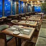 Courtyard By Marriott Center Szálloda 4*
