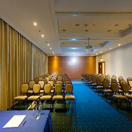Courtyard By Marriott Center Hotel 4*