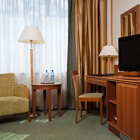 Courtyard By Marriott Center Hotel Katowice