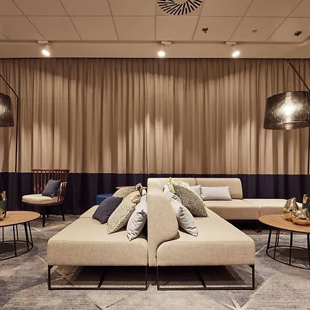 Courtyard By Marriott Center 4*