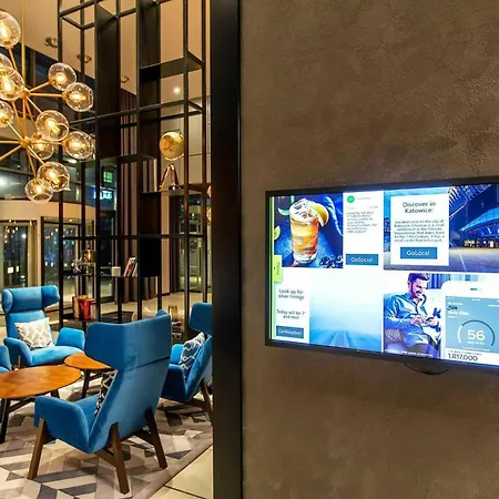 Courtyard By Marriott Center