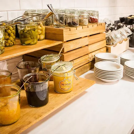 Courtyard By Marriott Center