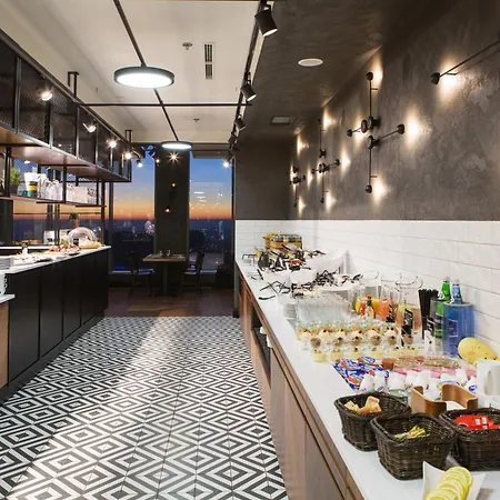 Courtyard By Marriott Center מלון 4*