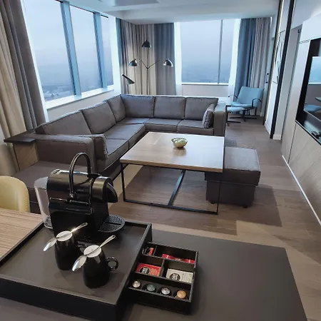 Courtyard By Marriott Center מלון 4*