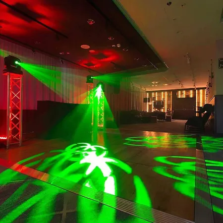 Courtyard By Marriott Center 4*