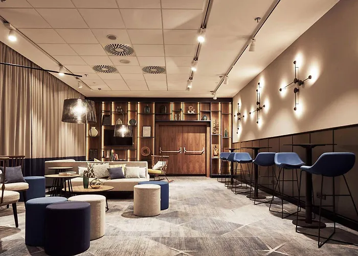 Courtyard By Marriott Center Hotel