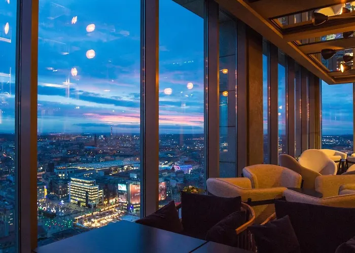 Courtyard By Marriott Center Hotel