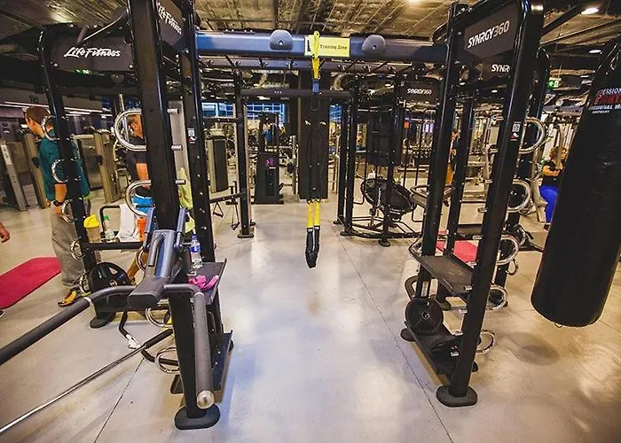 Courtyard By Marriott Center