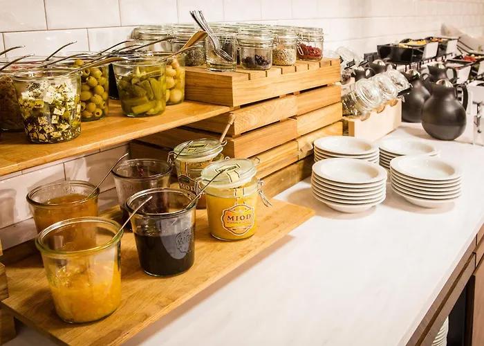 Courtyard By Marriott Center