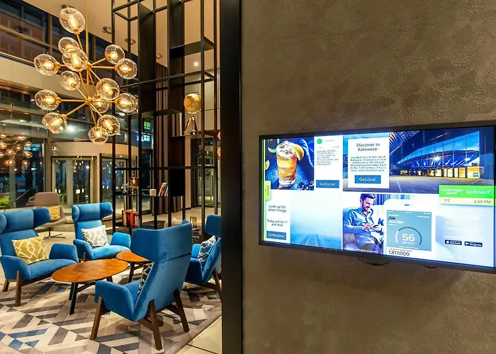 Courtyard By Marriott Center